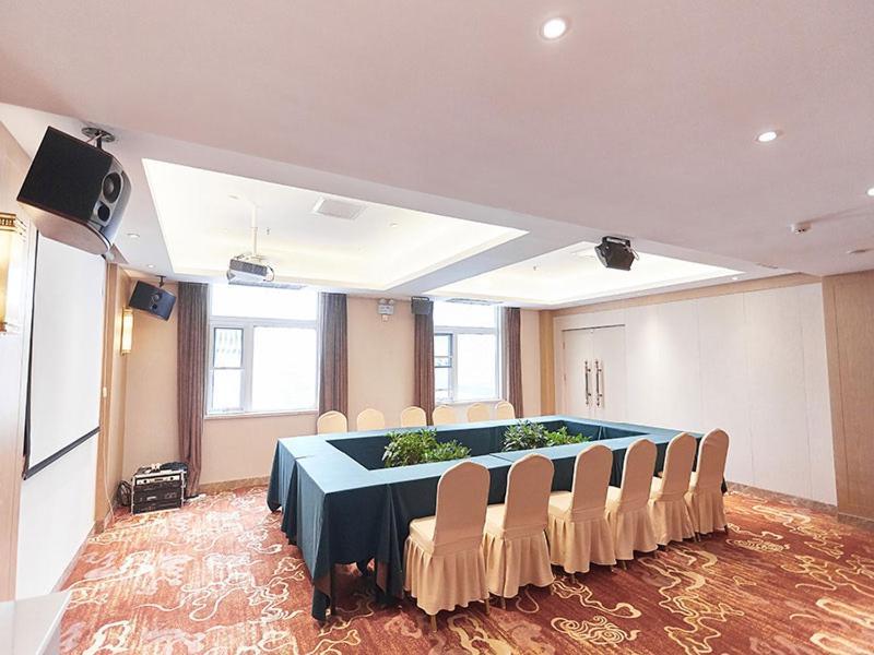 Vienna Hotel Nanyang People Road ภายนอก รูปภาพ