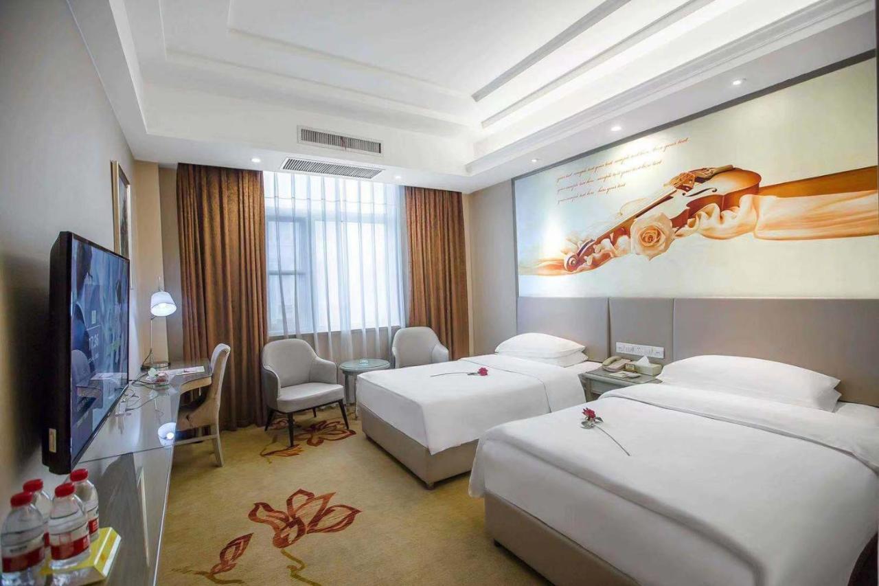 Vienna Hotel Nanyang People Road ภายนอก รูปภาพ
