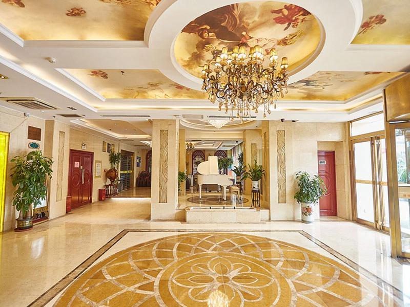 Vienna Hotel Nanyang People Road ภายนอก รูปภาพ